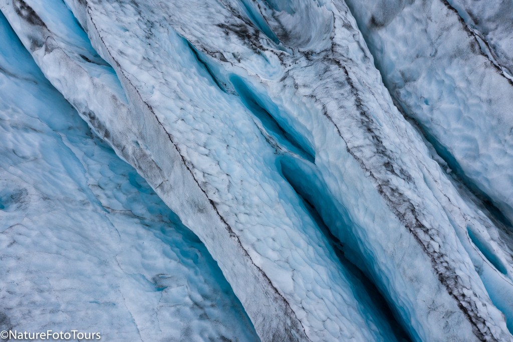 detail of the glacier colors
